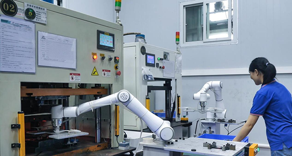 leyu.乐鱼(中国)机器人,以创新精神推动协作机器人领域发展